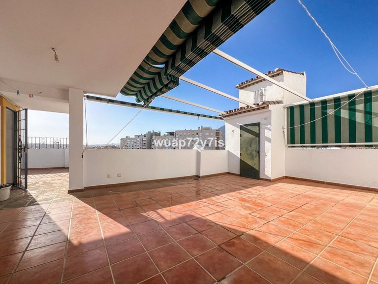 Villa for Sale in Estepona, Malaga 32