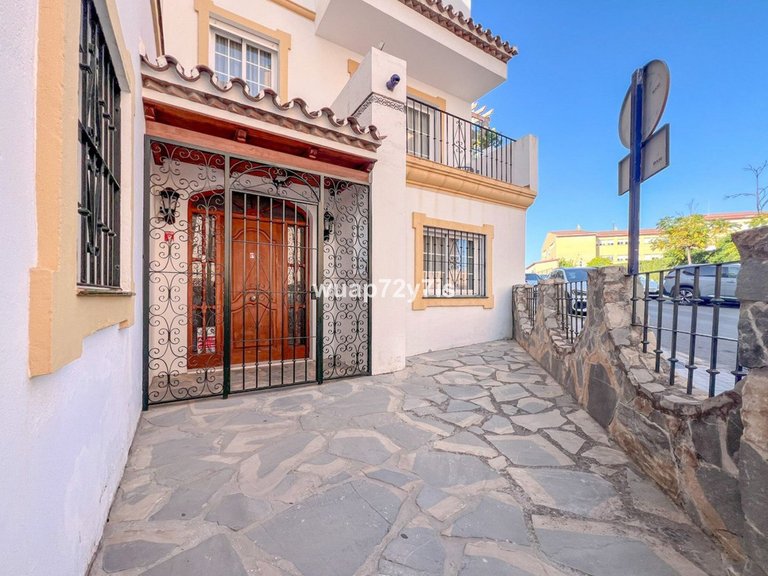 Villa for Sale in Estepona, Malaga 33