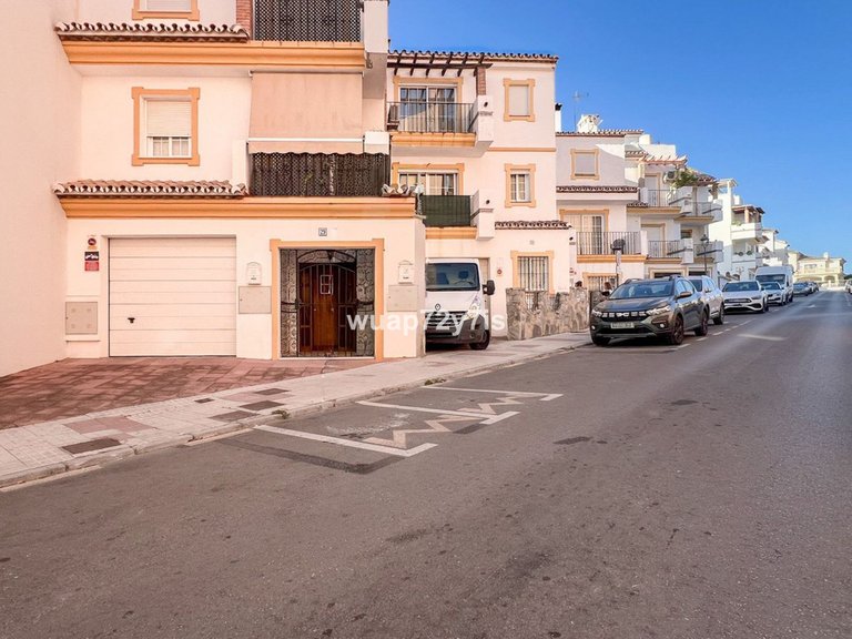 Villa for Sale in Estepona, Malaga 35