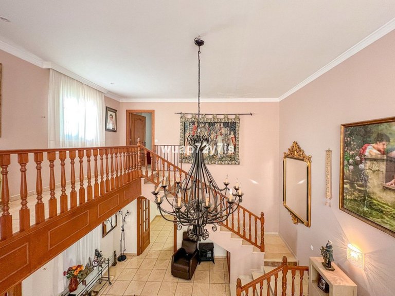 Villa for Sale in Estepona, Malaga 4