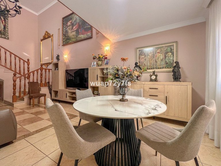 Villa for Sale in Estepona, Malaga 9