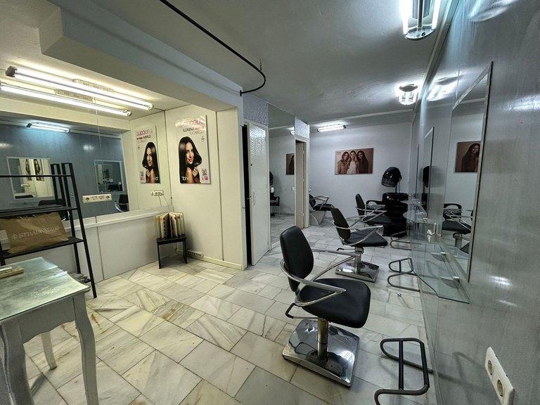 Commercial for Sale in Fuengirola, Malaga 1