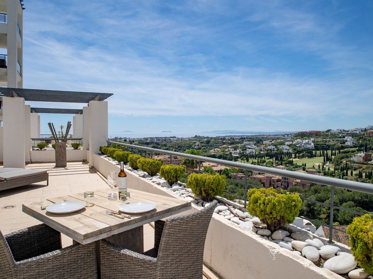 Apartment for Sale in Los Flamingos, Malaga 1