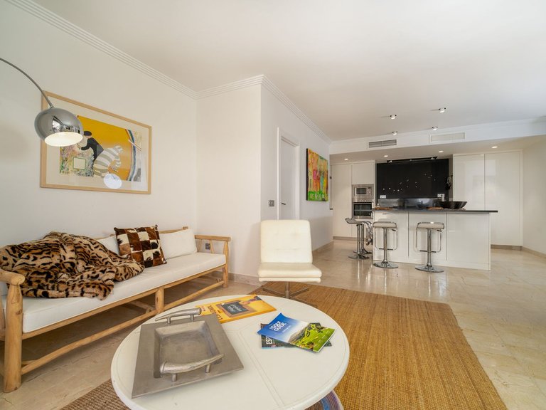 Apartment for Sale in Los Flamingos, Malaga 17