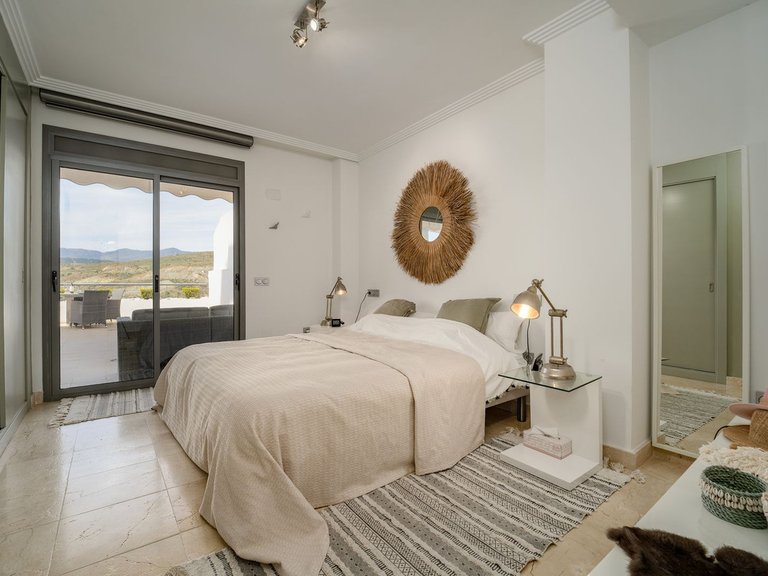 Apartment for Sale in Los Flamingos, Malaga 28