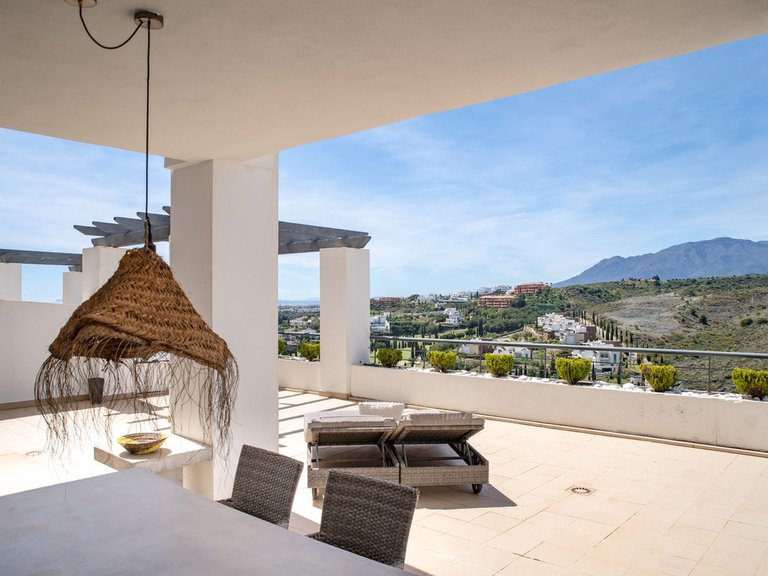 Apartment for Sale in Los Flamingos, Malaga 5