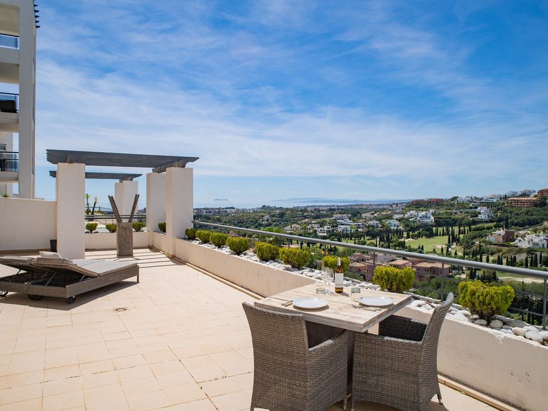 Apartment for Sale in Los Flamingos, Malaga 6