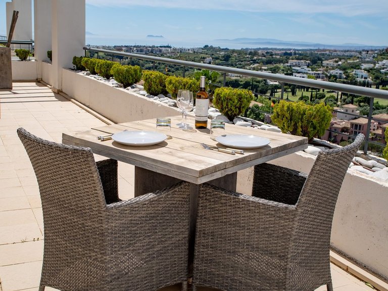 Apartment for Sale in Los Flamingos, Malaga 8