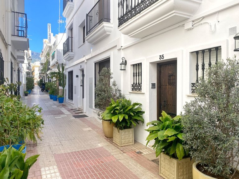 Villa for Sale in Marbella, Malaga 1