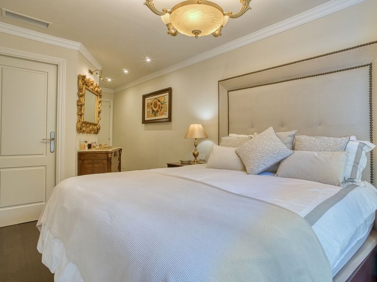 Villa for Sale in Marbella, Malaga 22