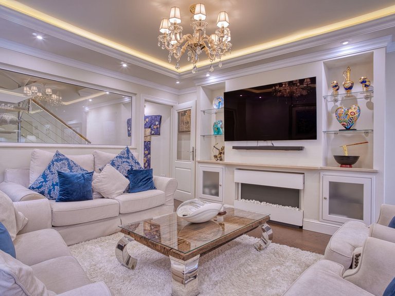 Villa for Sale in Marbella, Malaga 4