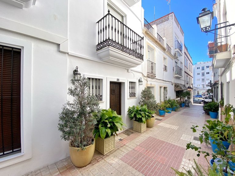 Villa for Sale in Marbella, Malaga 48