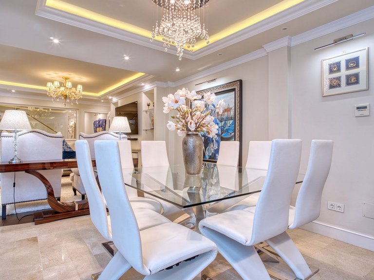 Villa for Sale in Marbella, Malaga 7