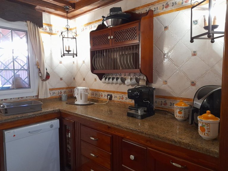 Villa for Sale in Las Lagunas, Malaga 10