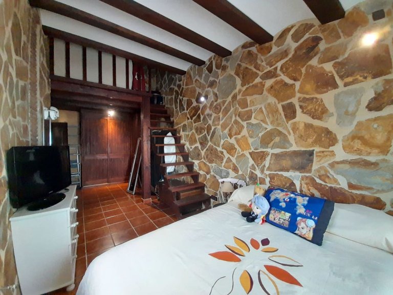 Villa for Sale in Las Lagunas, Malaga 6