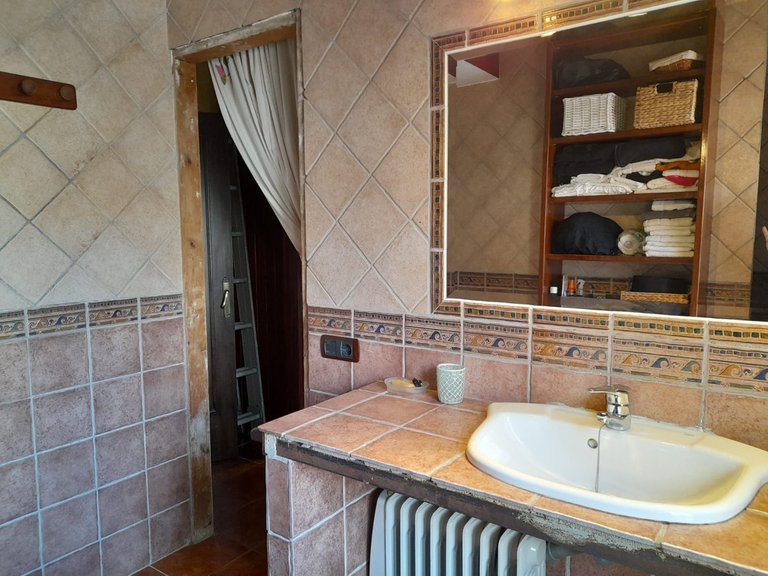 Villa for Sale in Las Lagunas, Malaga 9