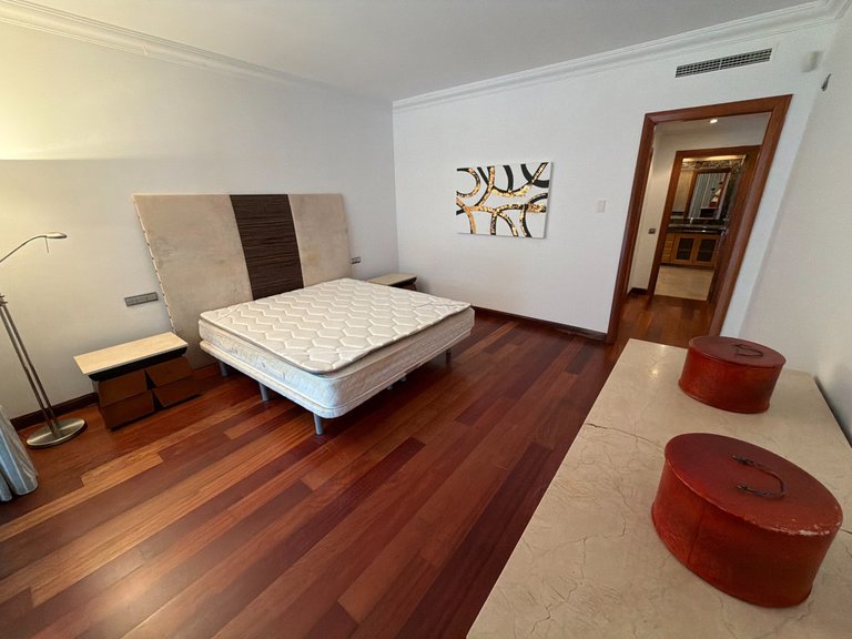 Apartment for Sale in Puerto Banús, Malaga 12