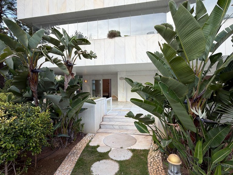 Apartment for Sale in Puerto Banús, Malaga 22