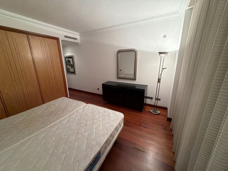 Apartment for Sale in Puerto Banús, Malaga 6