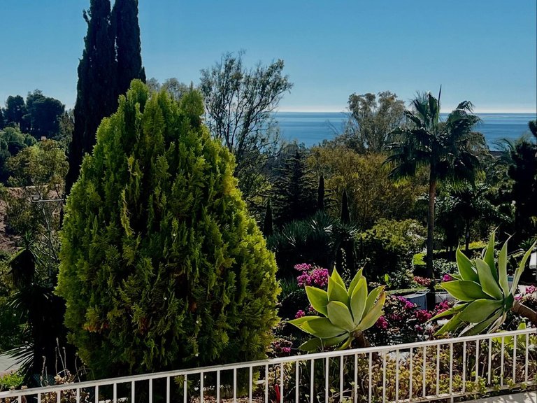Apartment for Sale in The Golden Mile, Malaga 1