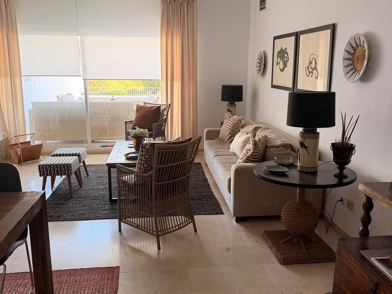 Apartment for Sale in The Golden Mile, Malaga 11