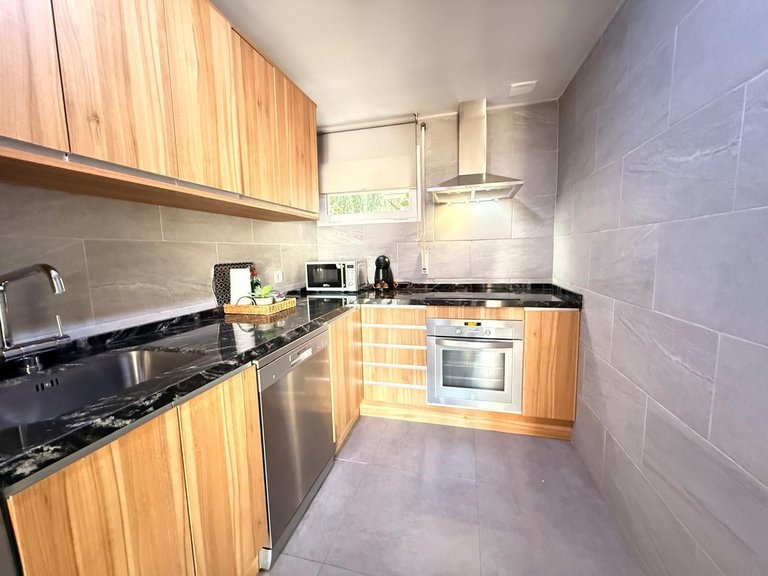 Apartment for Sale in The Golden Mile, Malaga 21