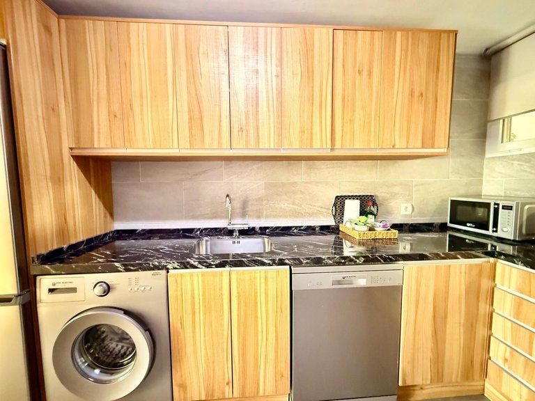 Apartment for Sale in The Golden Mile, Malaga 22