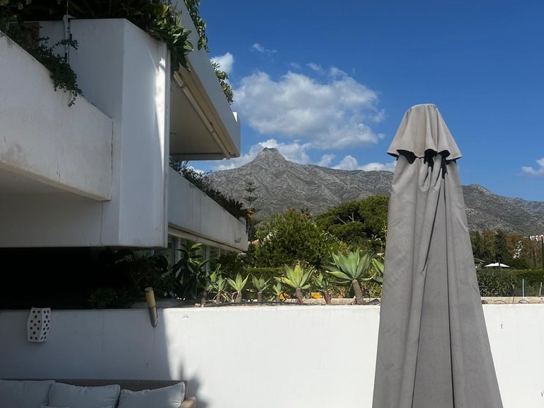 Apartment for Sale in The Golden Mile, Malaga 26