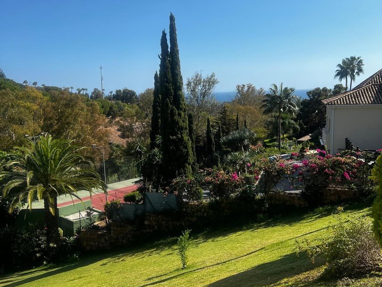 Apartment for Sale in The Golden Mile, Malaga 28