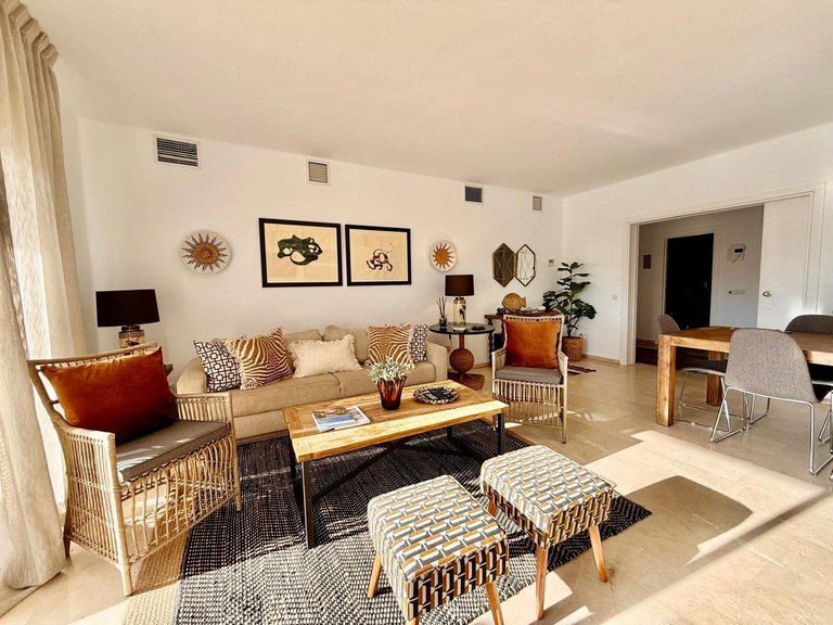 Apartment for Sale in The Golden Mile, Malaga 4