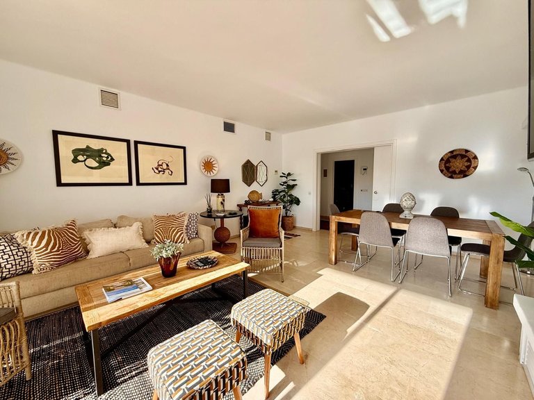 Apartment for Sale in The Golden Mile, Malaga 5