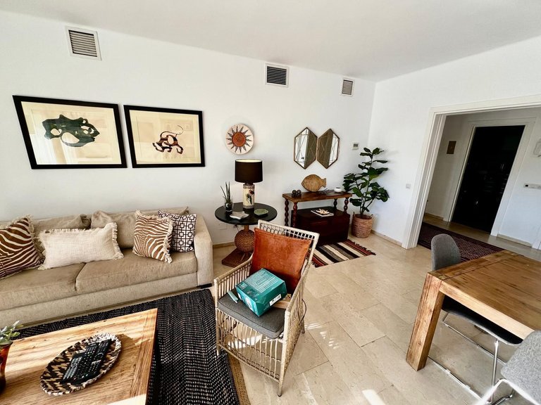 Apartment for Sale in The Golden Mile, Malaga 8