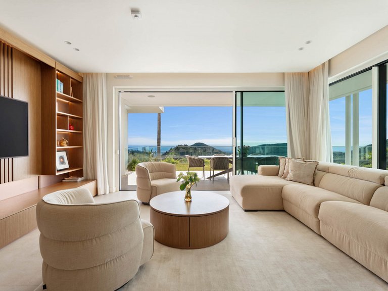 Apartment for Sale in Ojén, Malaga 1