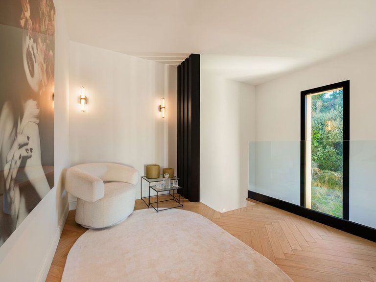 Apartment for Sale in Nueva Andalucía, Malaga 22