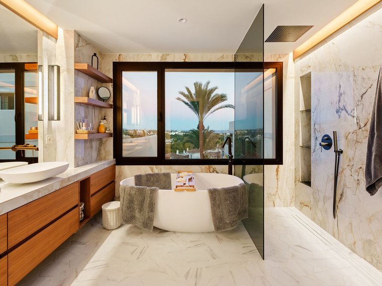 Apartment for Sale in Nueva Andalucía, Malaga 31