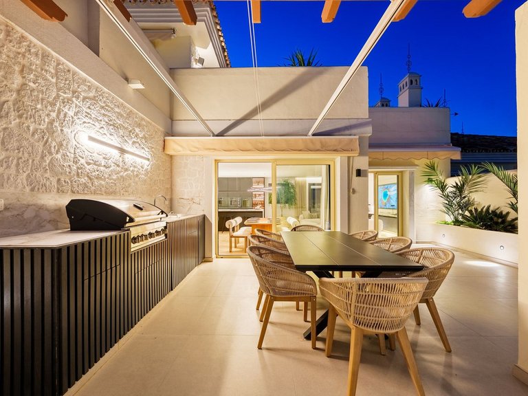 Apartment for Sale in Nueva Andalucía, Malaga 39