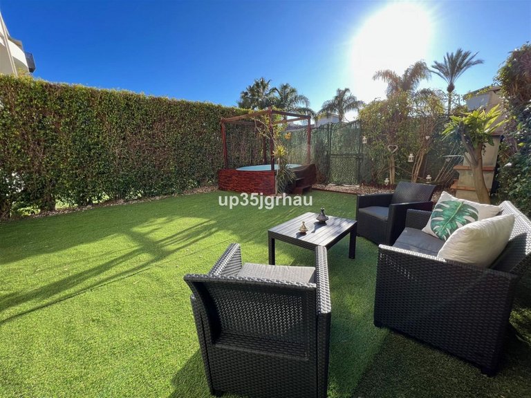 Apartment for Sale in Estepona, Malaga 1