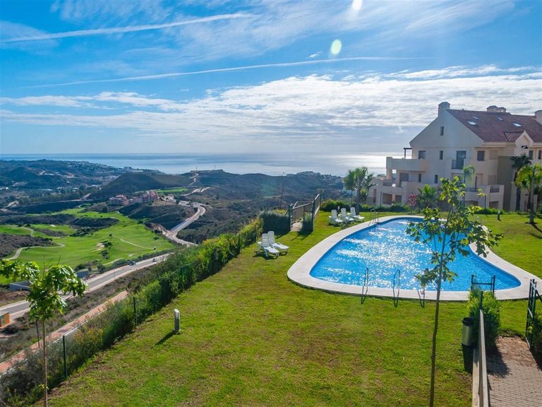 Apartment for Sale in La Cala, Malaga 9