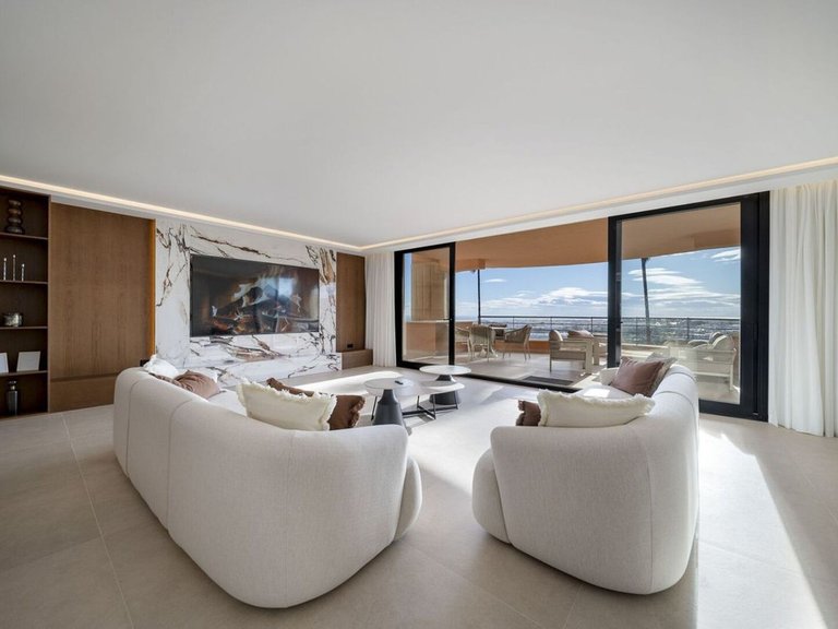Apartment for Sale in Nueva Andalucía, Malaga 10
