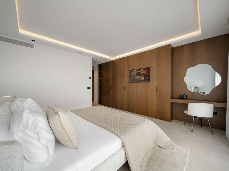 Apartment for Sale in Nueva Andalucía, Malaga 29