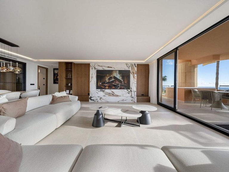 Apartment for Sale in Nueva Andalucía, Malaga 6