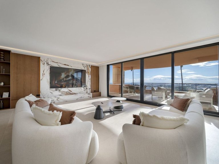 Apartment for Sale in Nueva Andalucía, Malaga 9
