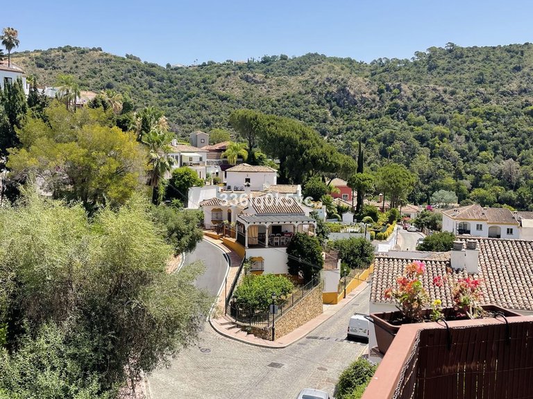 Apartment for Sale in Benahavís, Malaga 11