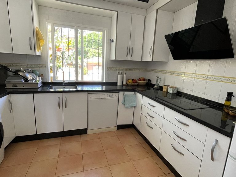 Apartment for Sale in Estepona, Malaga 4