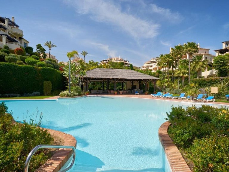 Apartment for Sale in Benahavís, Malaga 1