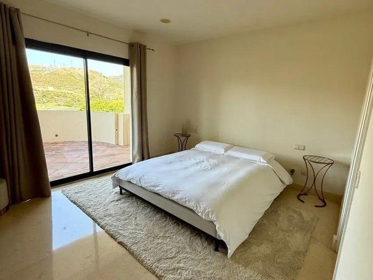 Apartment for Sale in Benahavís, Malaga 9