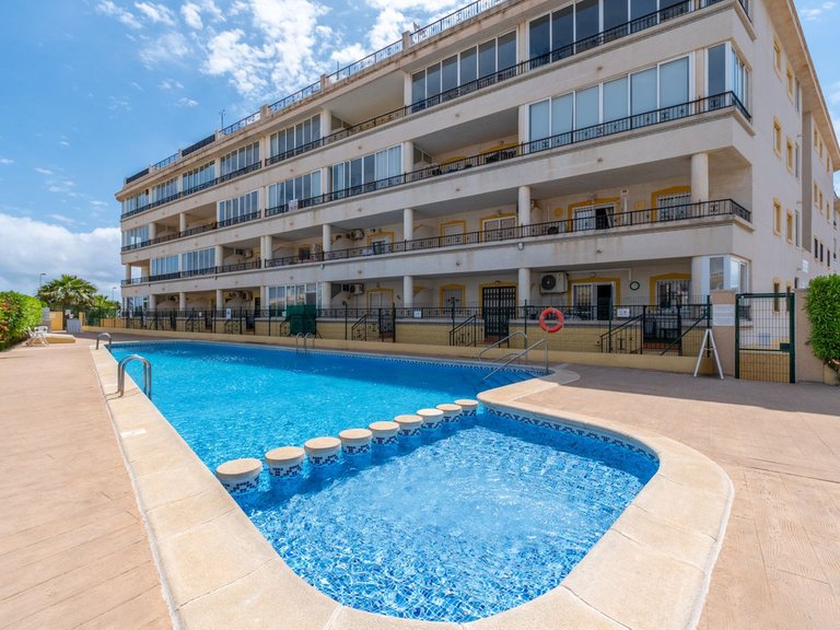 Apartment for Sale in Playa Flamenca, Alicante 1