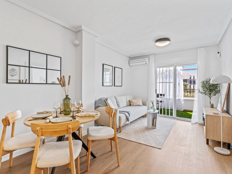 Apartment for Sale in Playa Flamenca, Alicante 3
