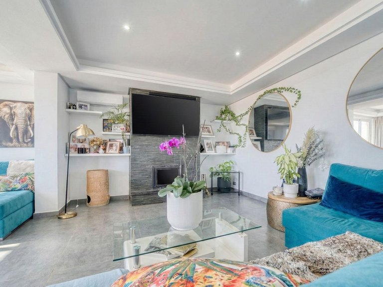 Villa for Sale in Costa del Sol Estepona, Malaga 10