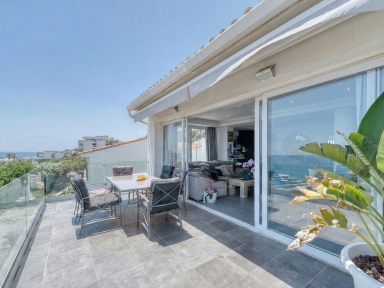 Villa for Sale in Costa del Sol Estepona, Malaga 11